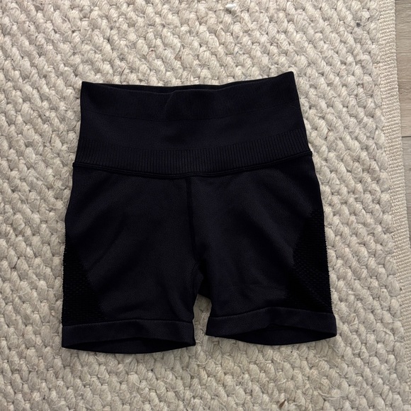 Garage Pants - black workout shorts